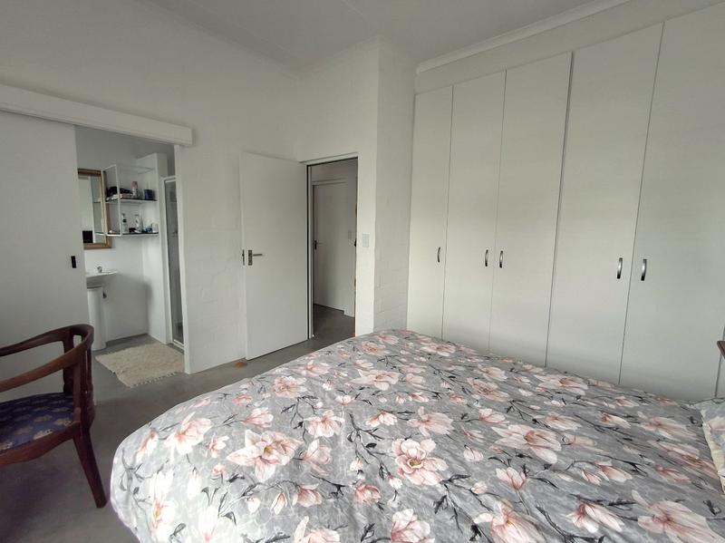 2 Bedroom Property for Sale in Golden Mile Western Cape